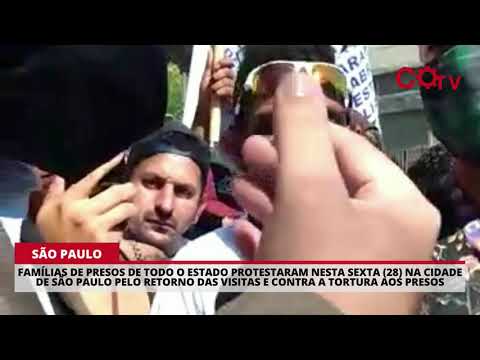 Familiares de presos gritam "Fora Doria" e "Fora Bolsonaro"