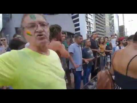 Bolsominion atira em mulher que gritou "Fora Bolsonaro" na Paulista