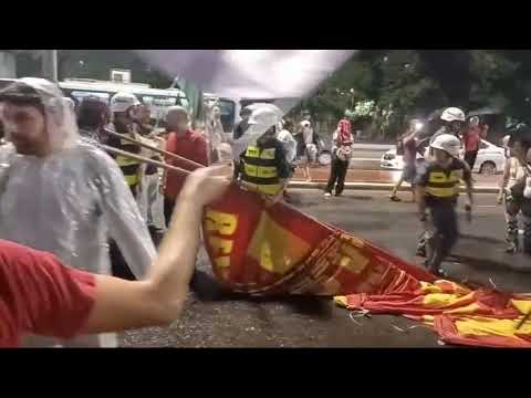 URGENTE: PM de São Paulo rouba faixão do PCO em ato na Avenida Paulista