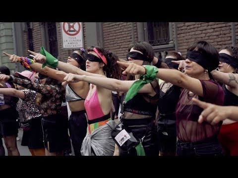 Performance colectivo Las Tesis "Un violador en tu camino"