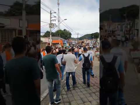 Greve dos servidores públicos em Guararema, no interior de São Paulo