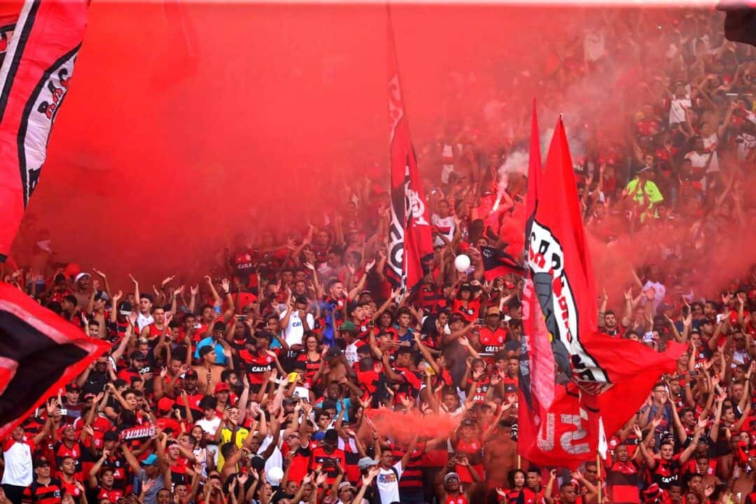 torcida do flamengo concorre ao posto da melhor do mundo vote 1