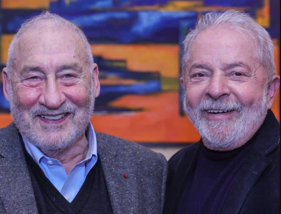 89c21055245202d2b62c8d1e53565d89 2 0 photo