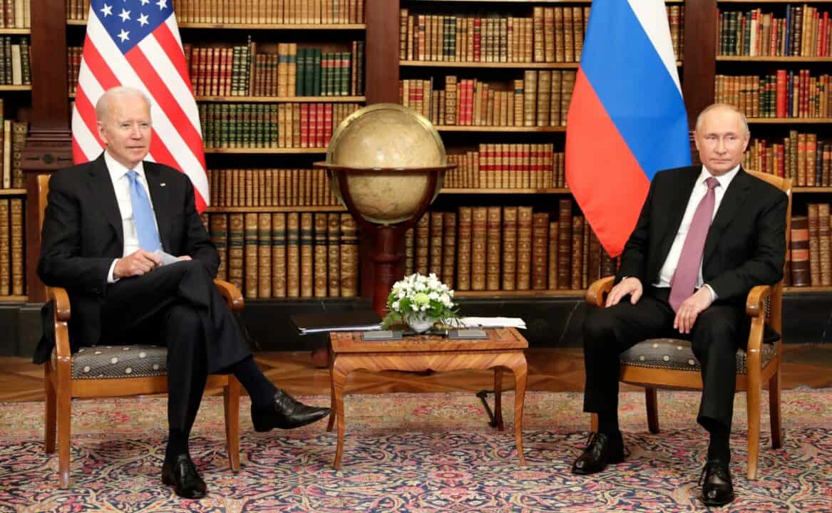 joe biden and vladimir putin in geneva, 16 june 2021 (05)