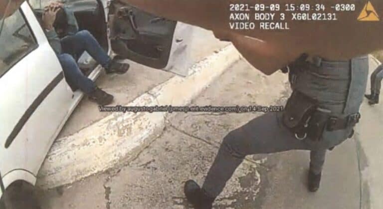 imagem maos na cabeca 1