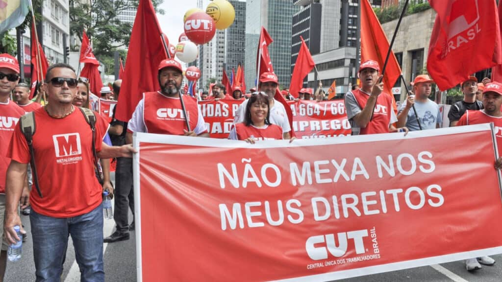 CUT, não mexa nos meus direitos