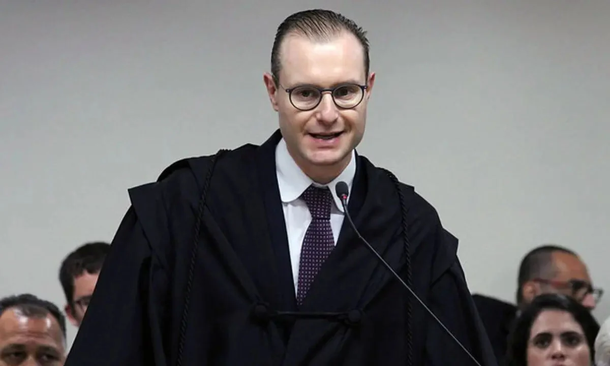STF prorroga votação em duas horas