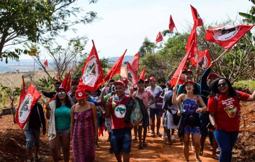 Trabalhadores sem-terra