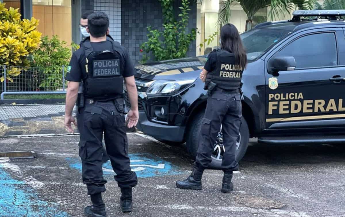 Para que eleger a esquerda para aplicar o programa da direita?