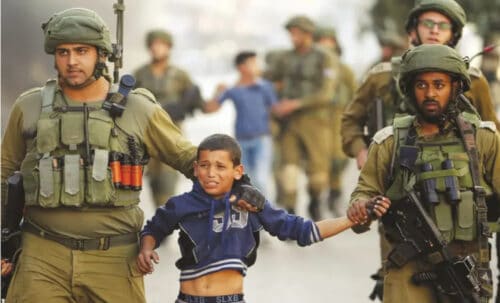 Crianças palestinas