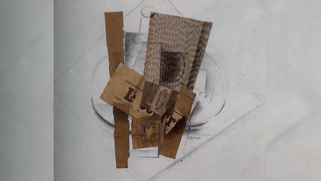 Jornal, Garrafa, Maço de Cigarros