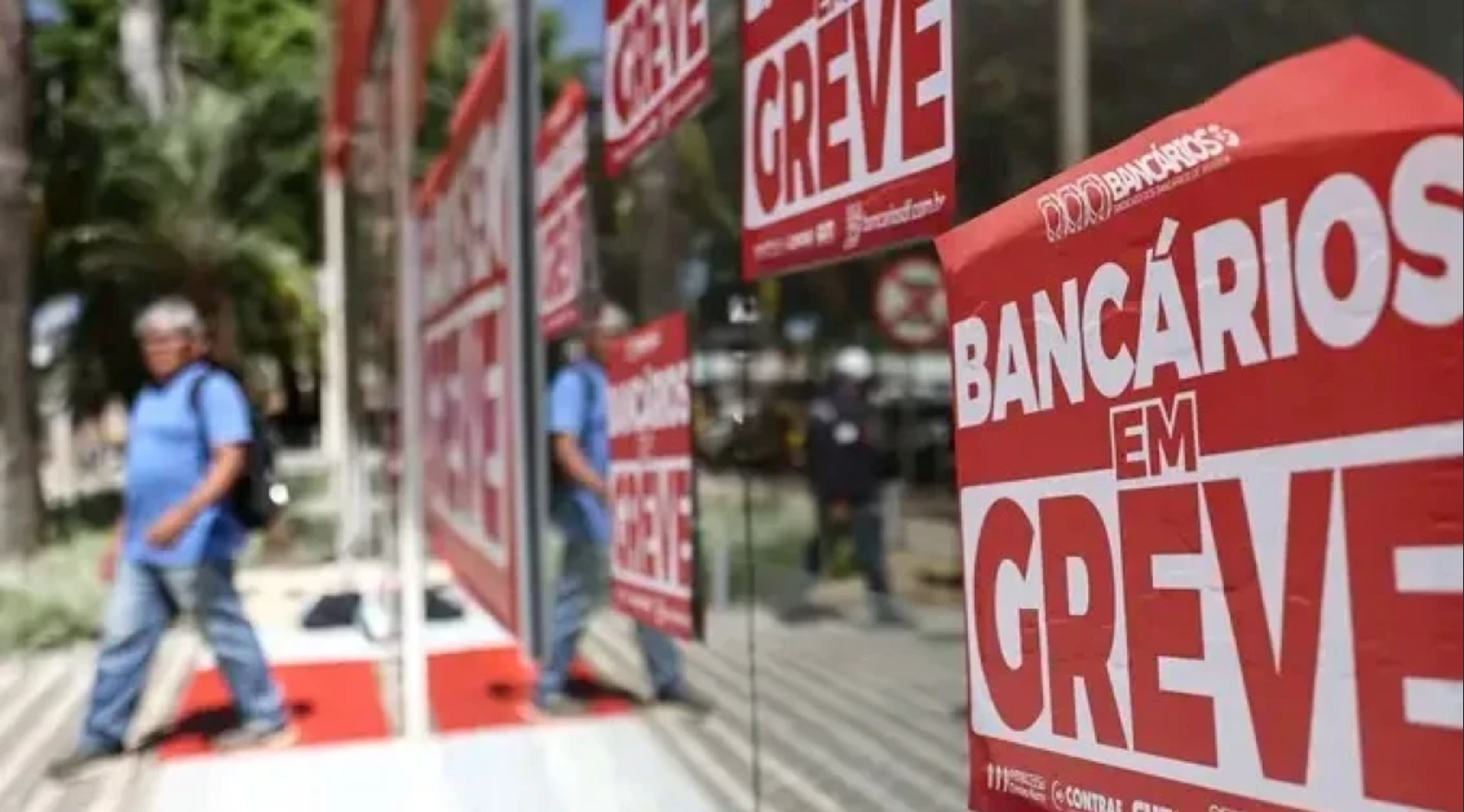 Bancários do BB encerram greve em BH após aprovação de proposta