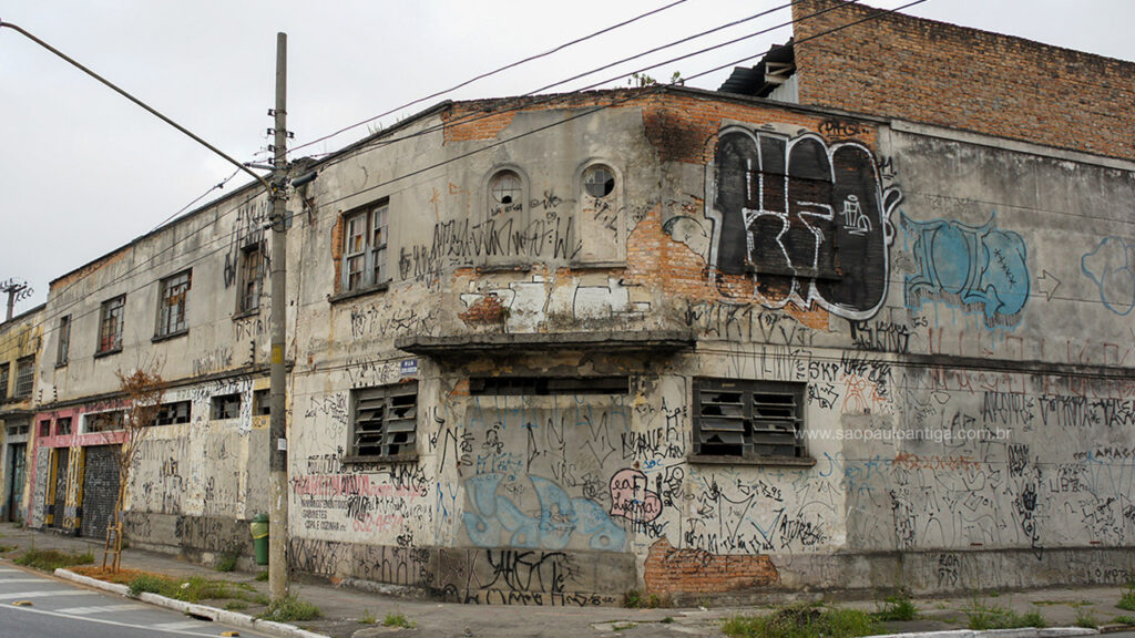 fábrica abandonada