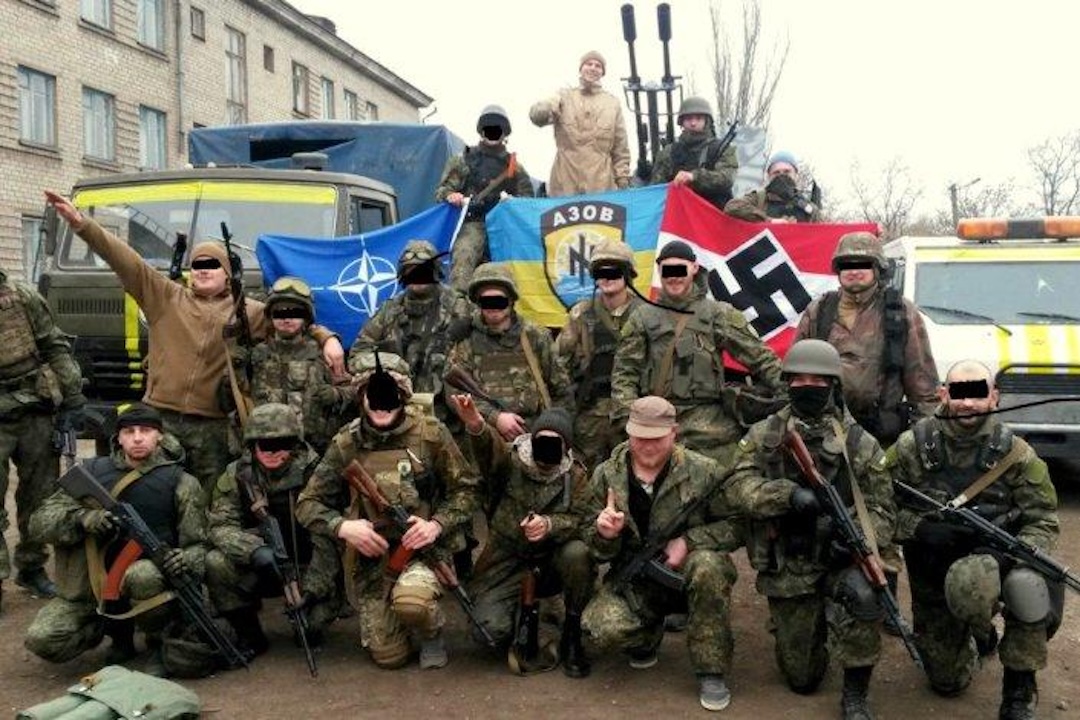 Como expulsões no exército favorecem o Batalhão Azov