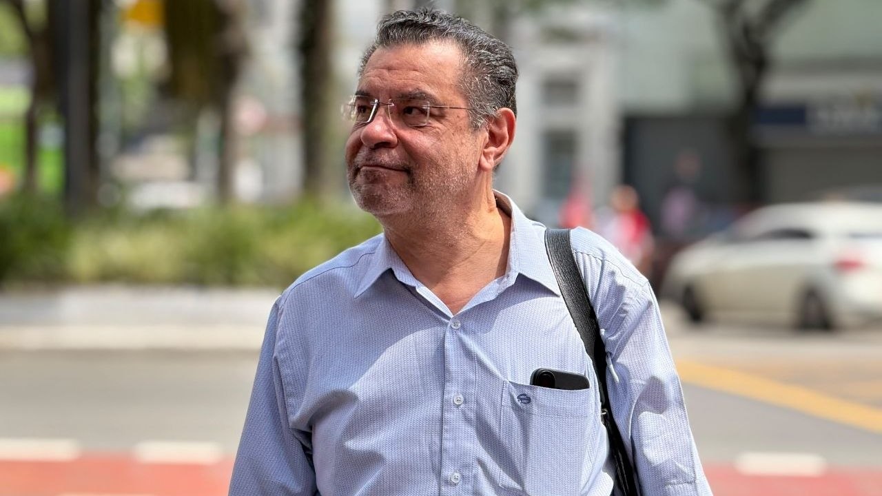 Rui Pimenta encerra turnê de viagens com ato no Recife nesta quarta