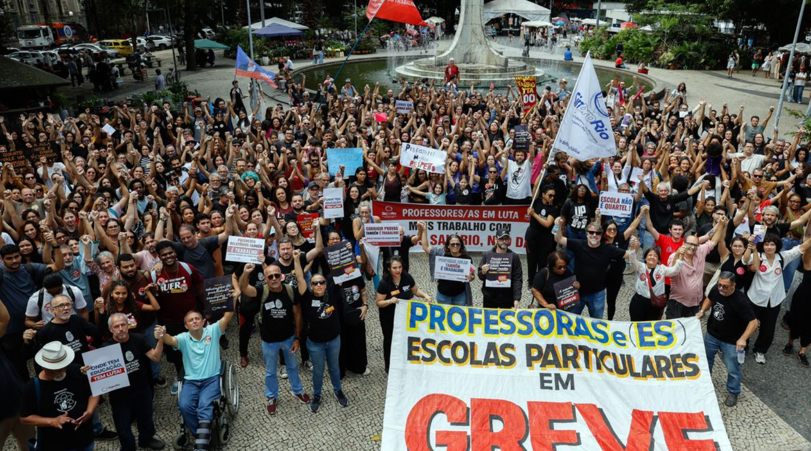 Professores da rede privada lutam no Rio por salário e melhores condições de trabalho