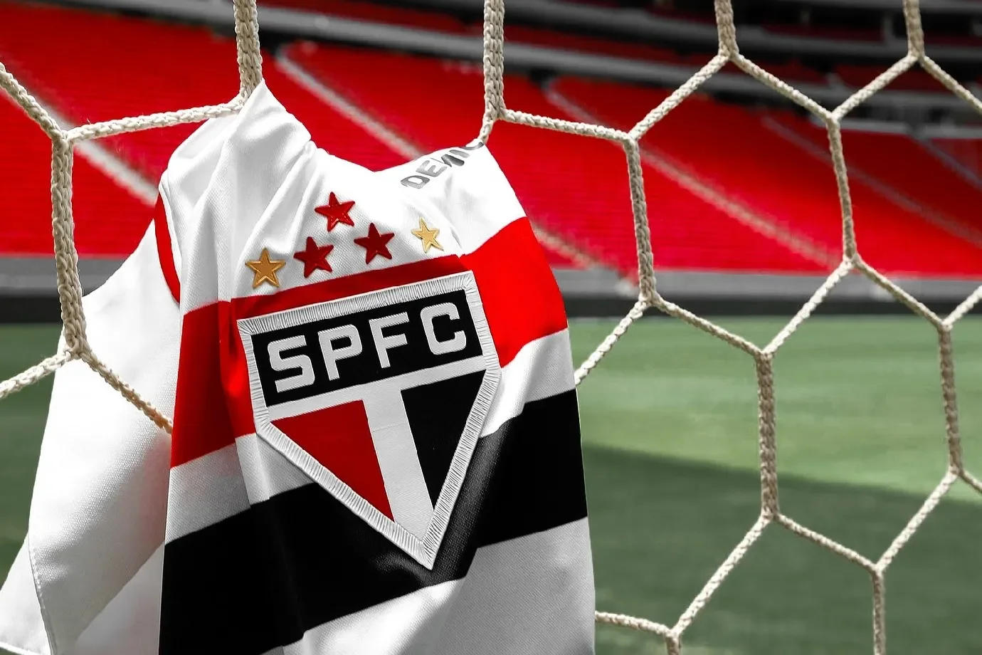 ‘Entre os grandes, és o primeiro’
