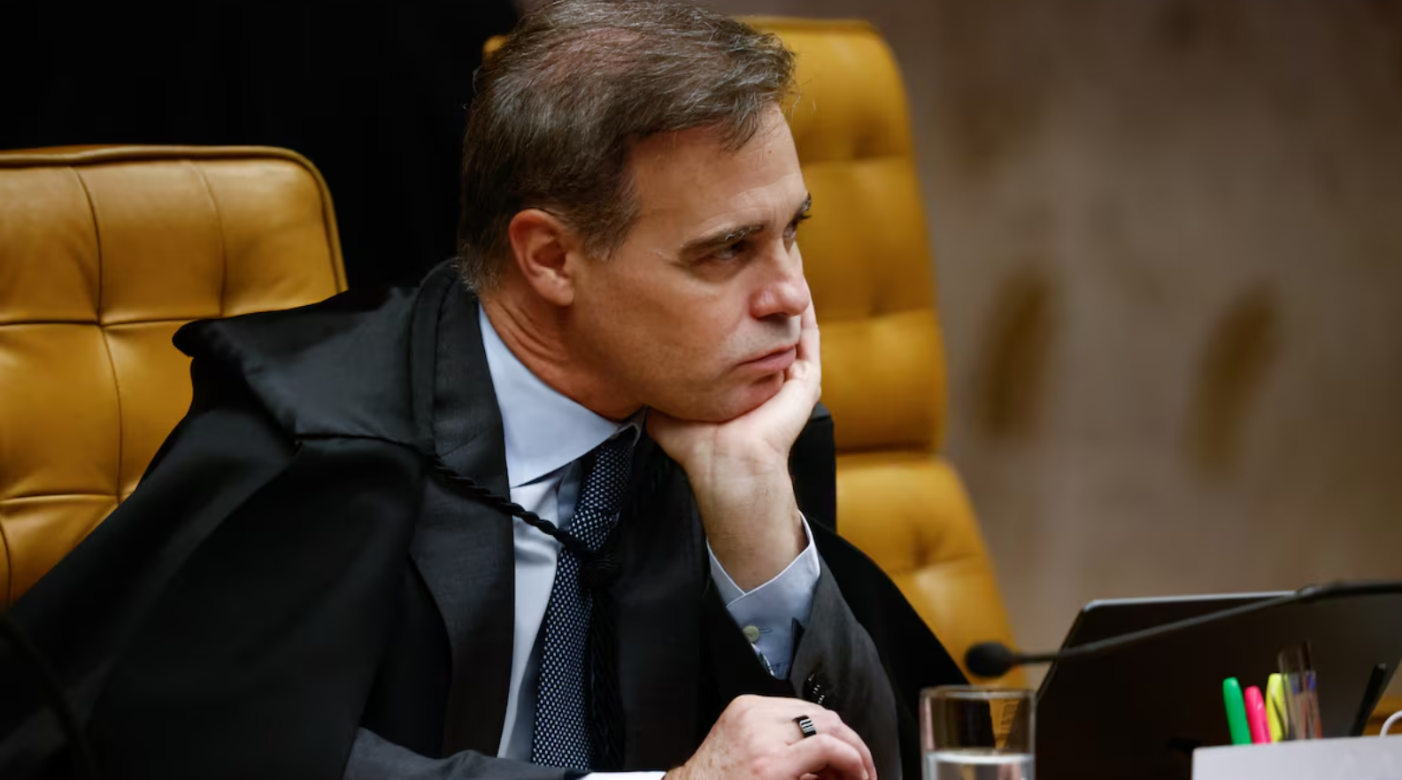 Ministério da Verdade se supera nas eleições, abrindo caminho para a censura generalizada