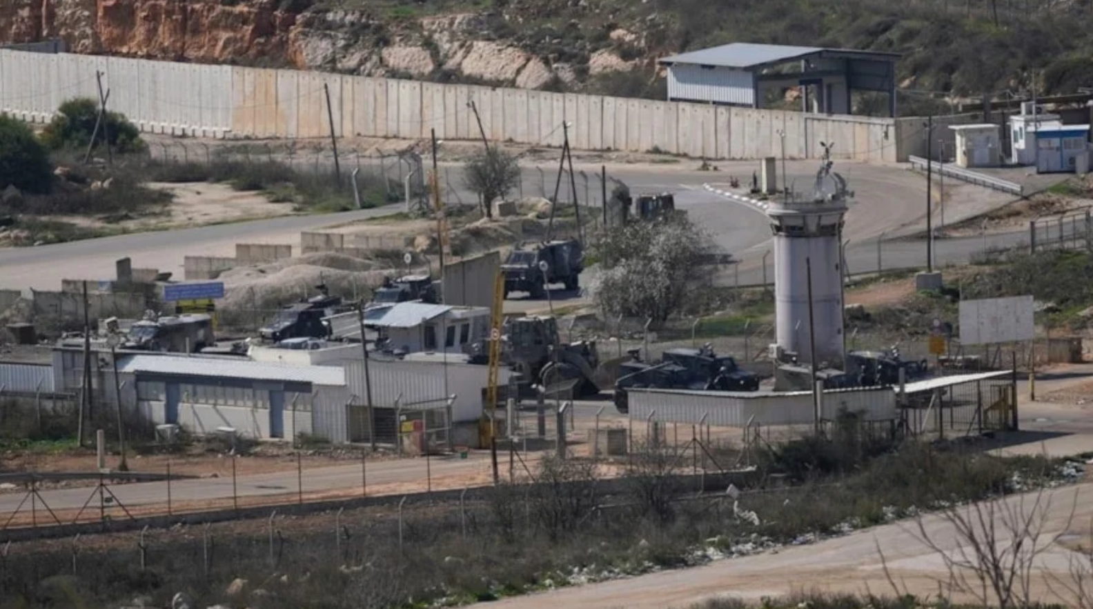 Ex-presos denunciam tortura com armas dos EUA nas cadeias de “Israel”