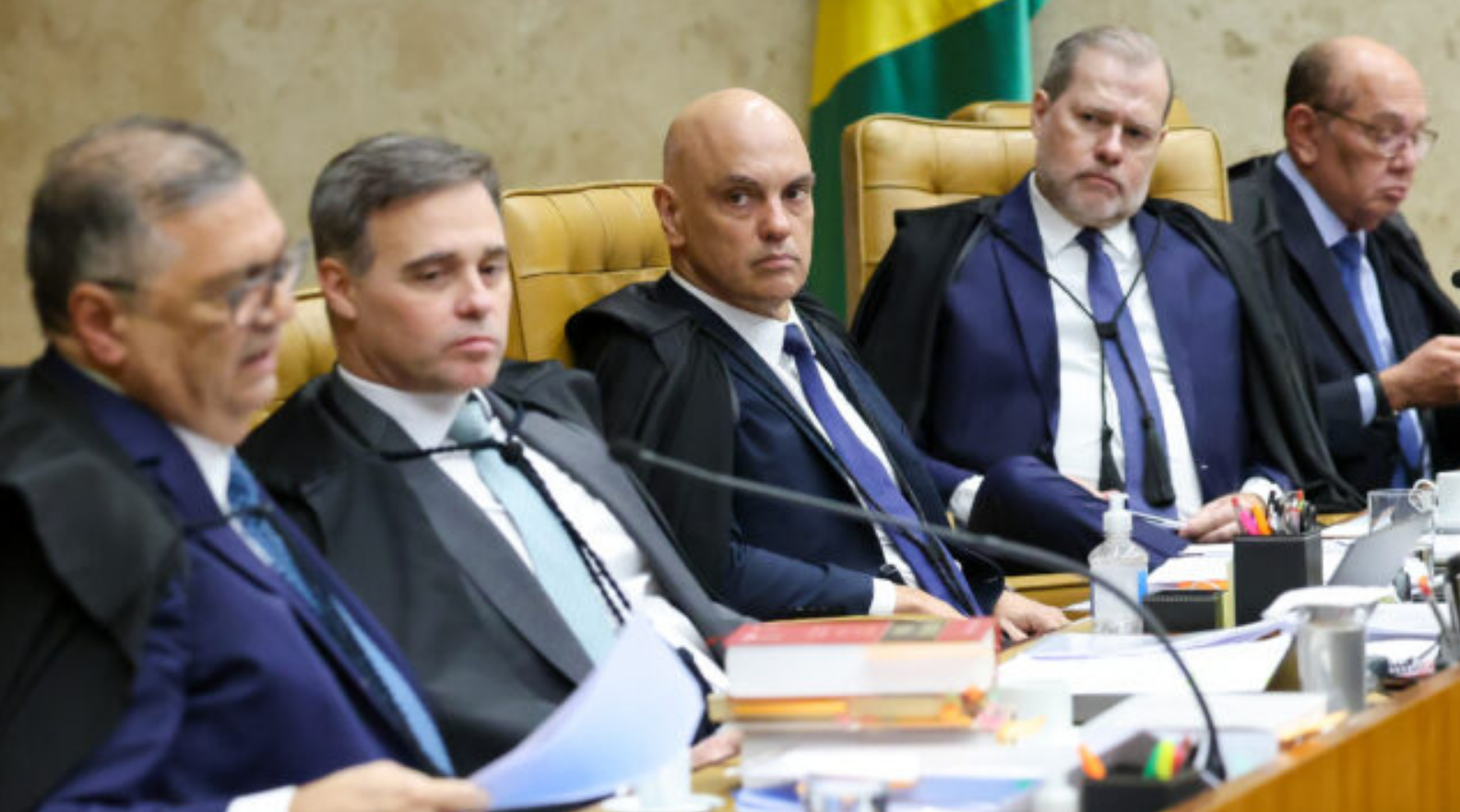 STF pega Flávio para Cristo e avisa: não vai ter impeachment de ministros