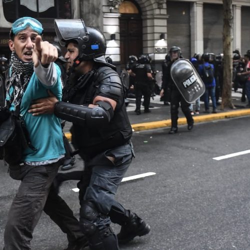 journalist-buenos-aires-repression-2