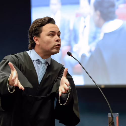 política judiciário-alexandre_de_moraes-jeffrey chiquini-stf-1752678983