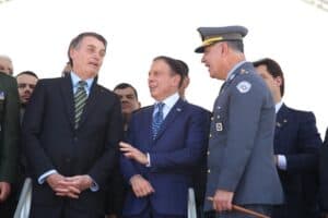 Bolsonaro e Dória na formatura do curso de formação de militares