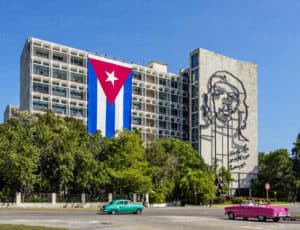 che guevara memorial and cuban flag at plaza de la revolucion, revolution square, havana, la habana province, cuba