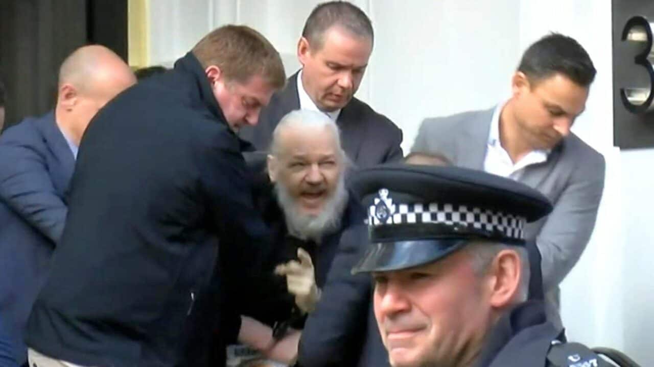 20190411 skynews julian assange arrested